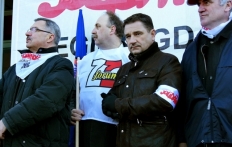 Członkowie Forum Związków Zawodowych w pikiecie solidarnościowej (2013)